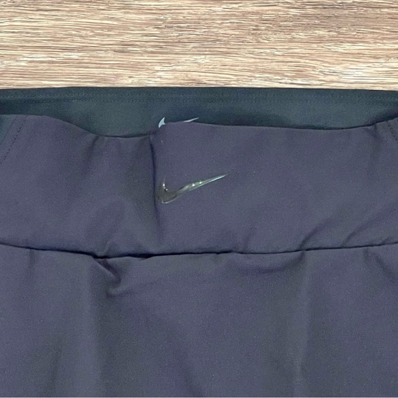 Nike Women’s Bliss Luxe Dri Fit Training Black Golf Tennis Skort Size XS - Picture 3 of 8